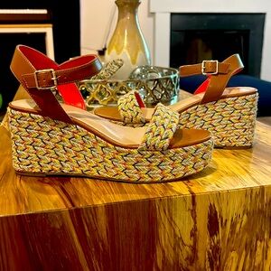 New with out tags Cammie Wedge Sandal Shoes Espadrille Mix No. 6 Size 9
